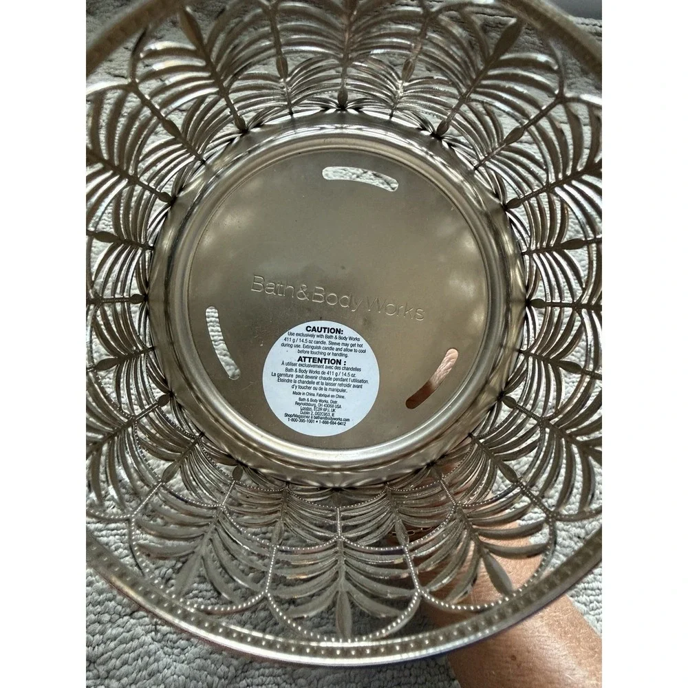 Bath & Body Works LAMP SHADE CANDLE HOLDER 3 WICKS NEW SPRING